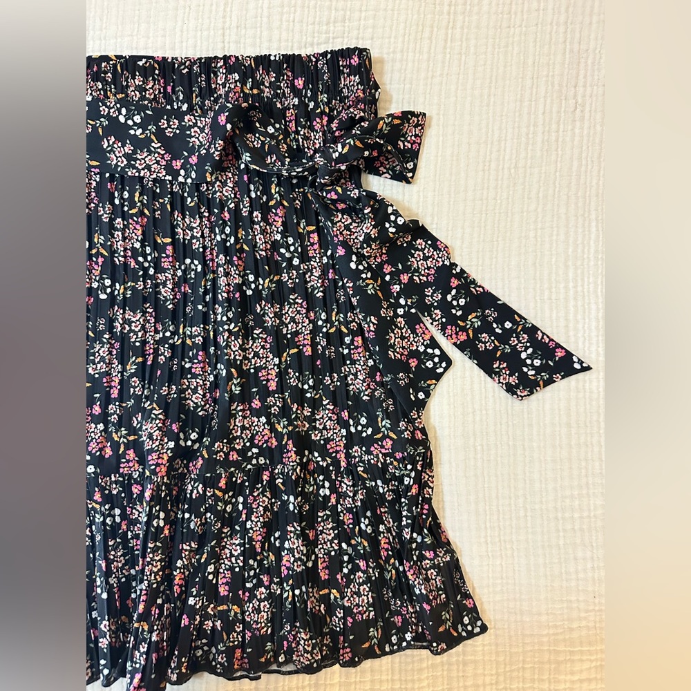 EUC Loft Buttercup Pleated Flounce Skirt